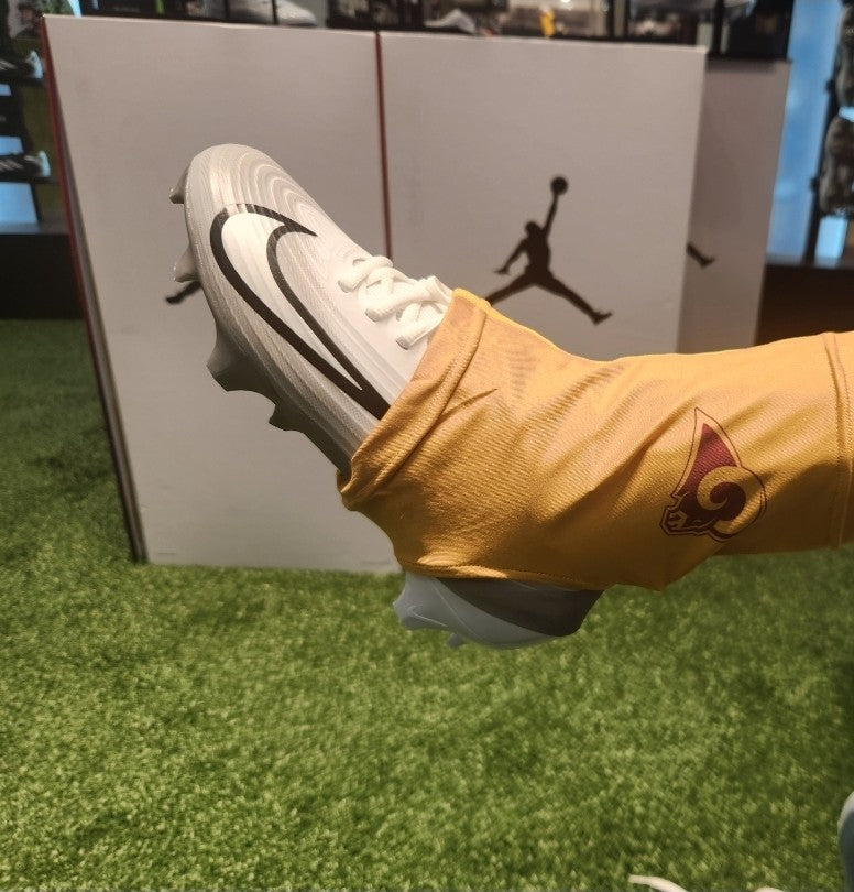Rams Cleat Cover/Spat
